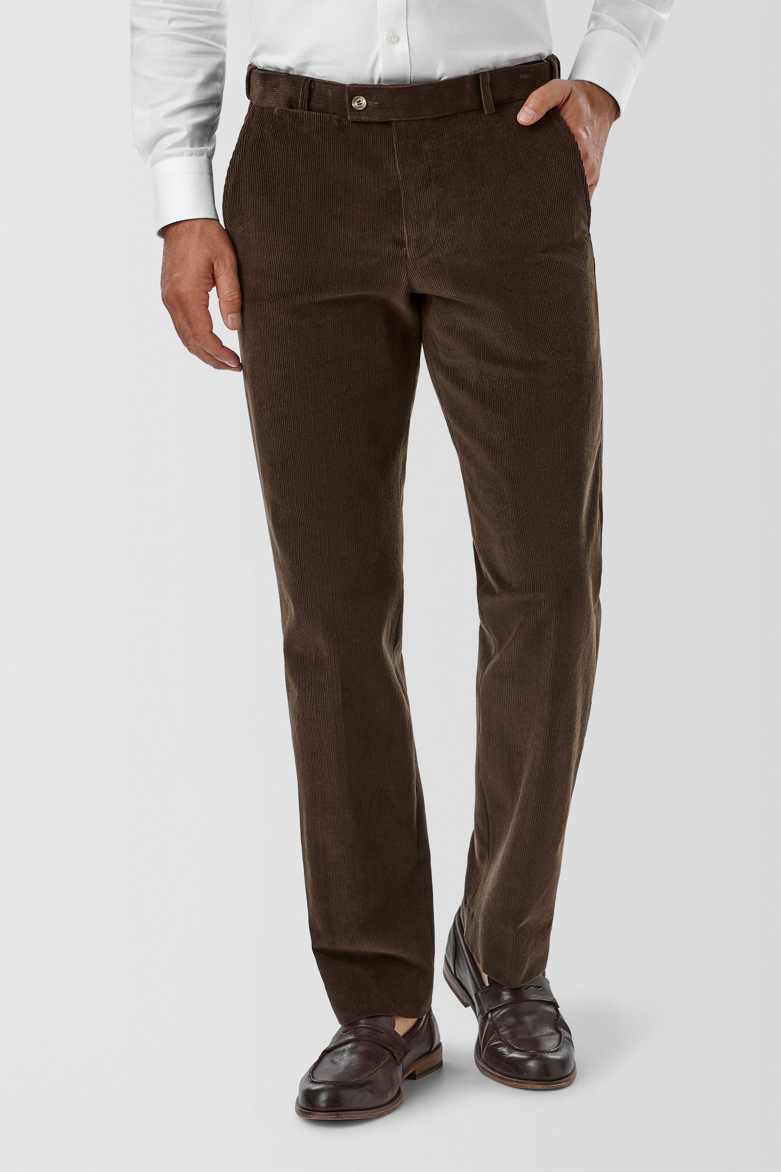 FLP016_SUTTON-12W-CORD_PLTP000019_MOC_1_ru2su2_1772645173