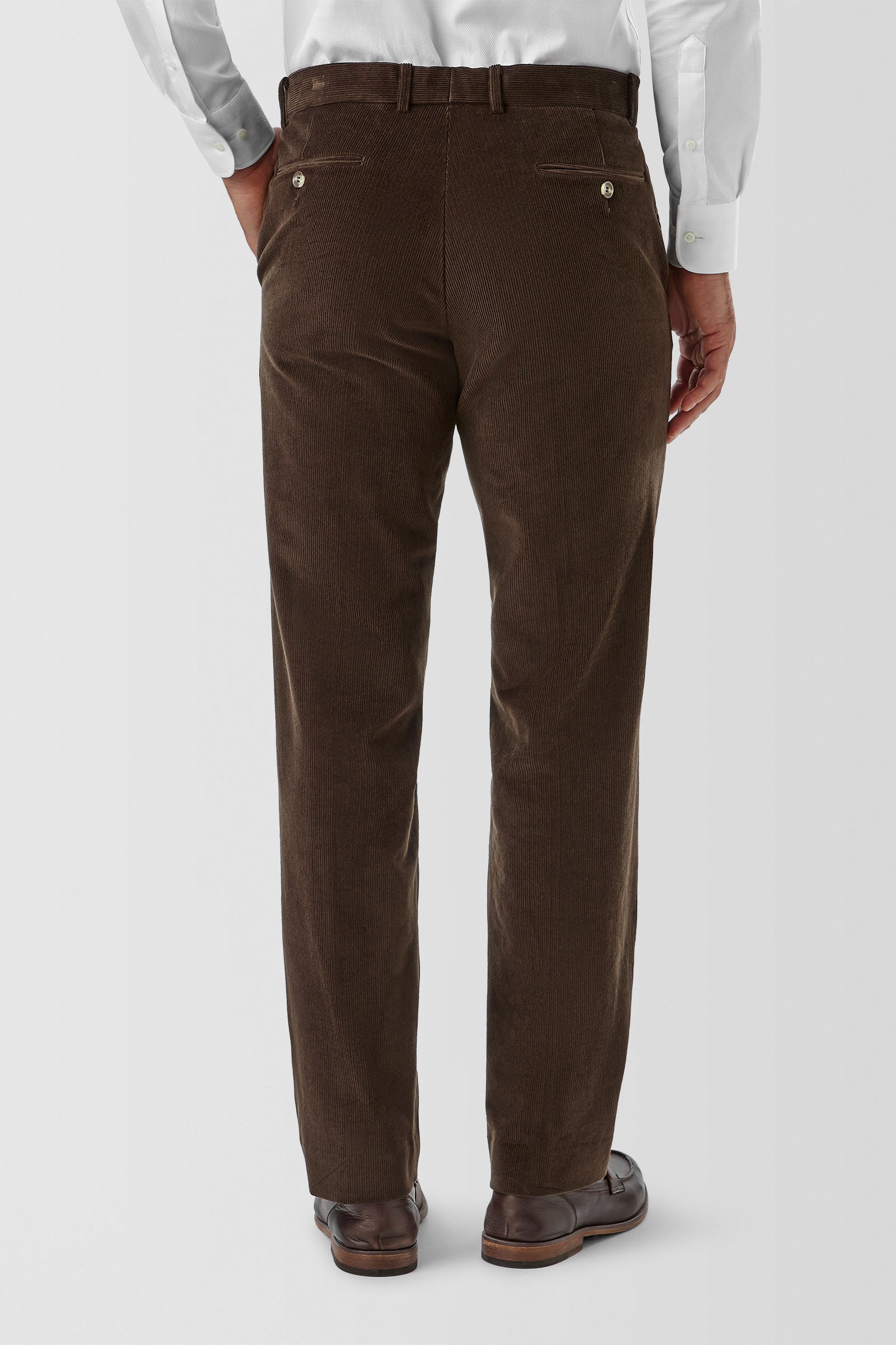 FLP016_SUTTON-12W-CORD_PLTP000019_MOC_3_kzbamk_1772645178