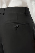 FLP005_DIPLOMAT-PLEAT-COAST_PLTP000005_BLK_4_mrv2wi_1772644803