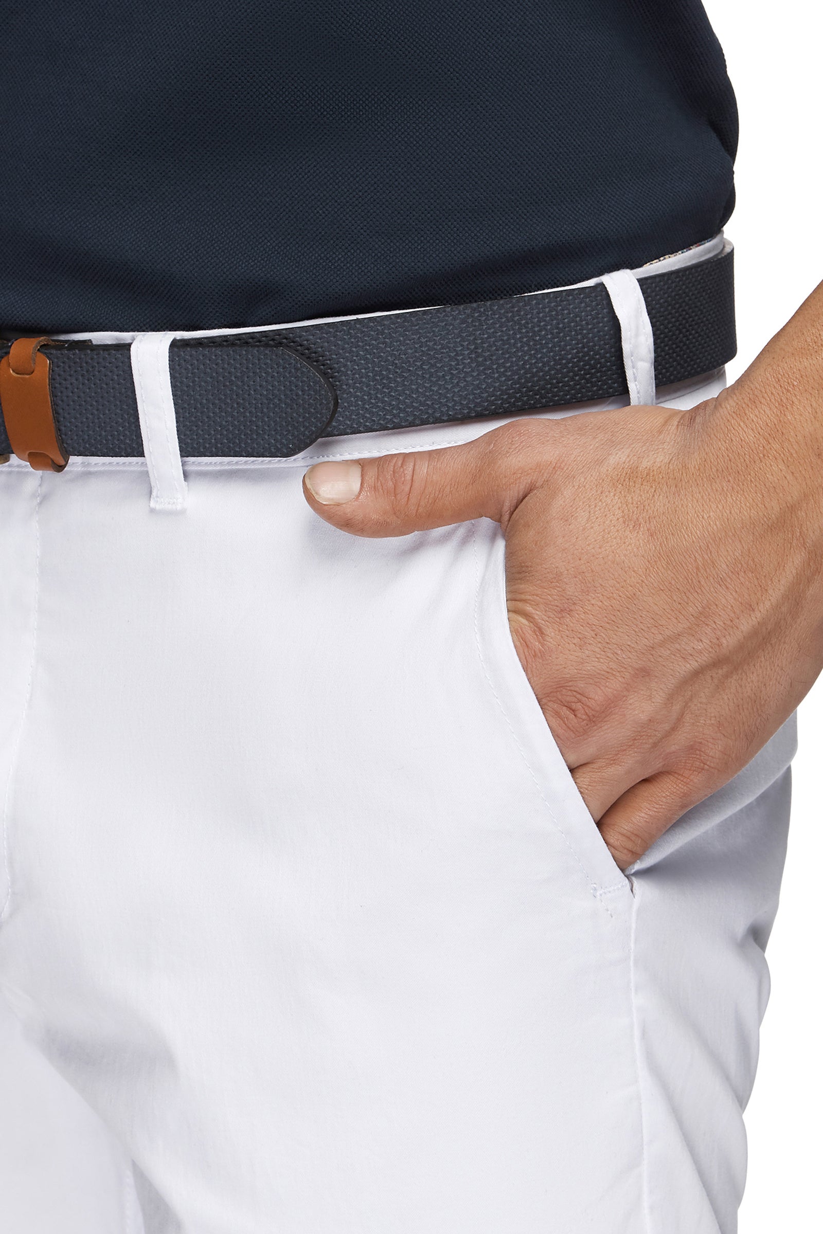 FLP024_VALLEY-RISE-SHORT_PLTP000033_WHT_3_uaazox_1727313811